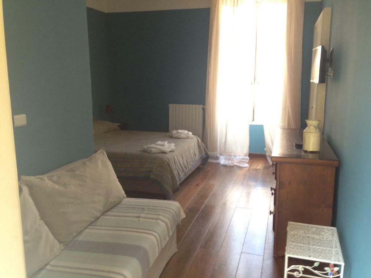 B & B Luca Giordano N6 Neapol Zewnętrze zdjęcie